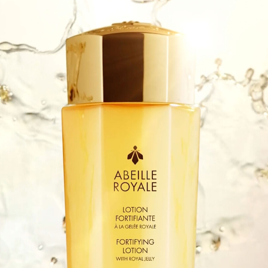 abeille royale ⋅ fortifying lotion with royal jelly ⋅ guerlain