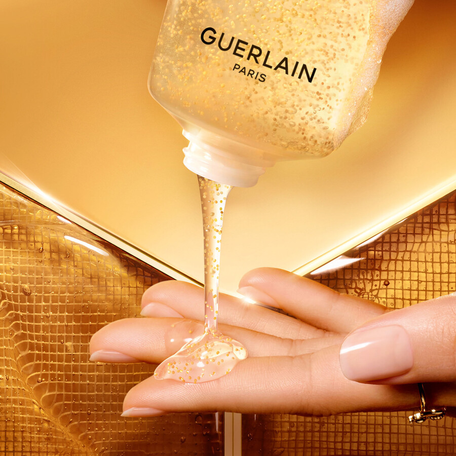 abeille royale ⋅ cleansing care-in-mousse ⋅ guerlain